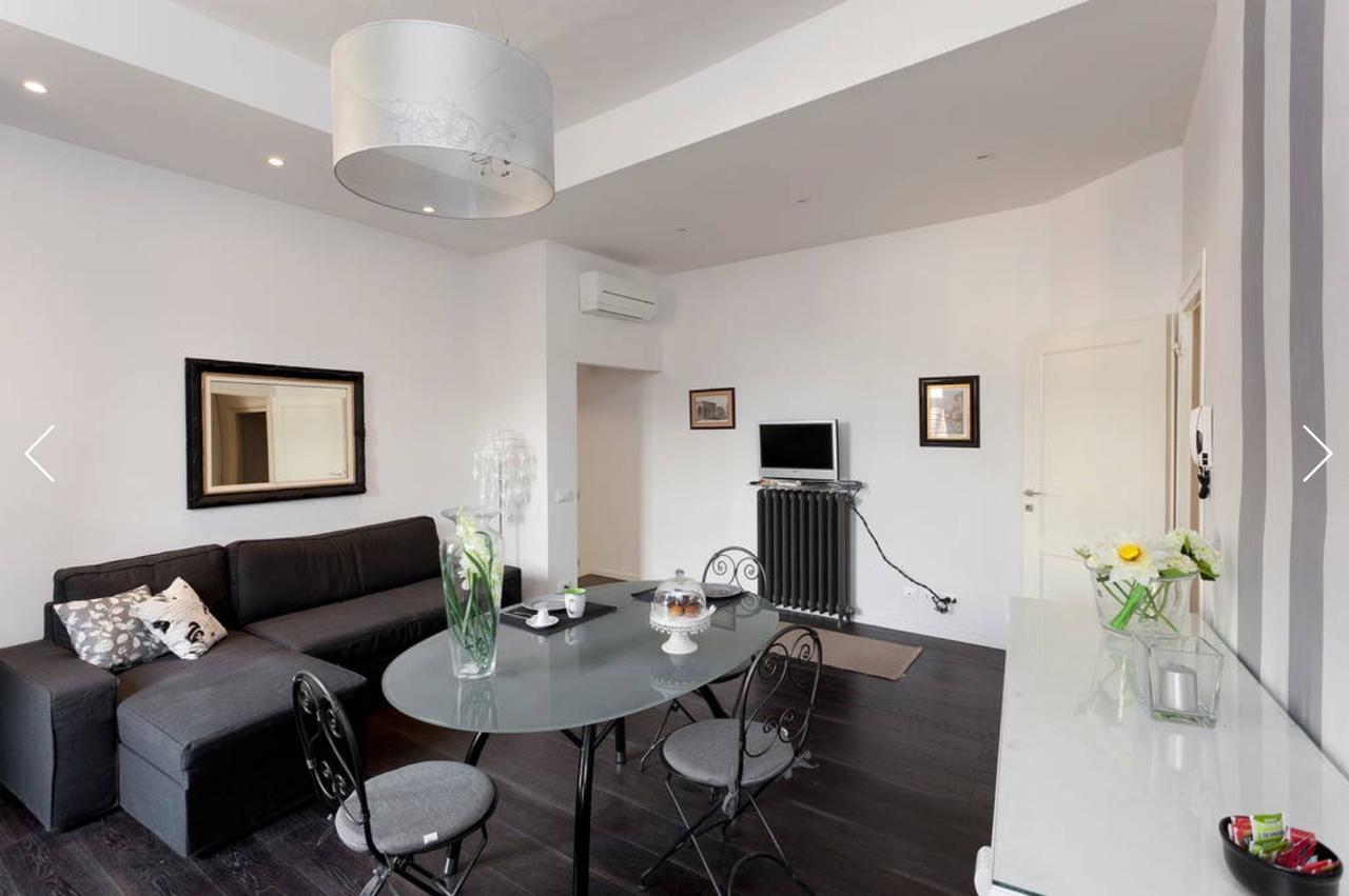 Old Bridge: Historical And Chic Apartment 佛罗伦萨 外观 照片