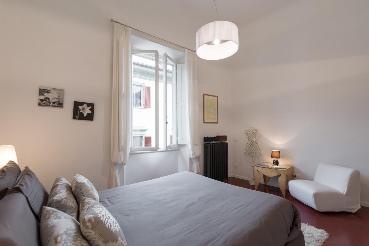 Old Bridge: Historical And Chic Apartment 佛罗伦萨 外观 照片