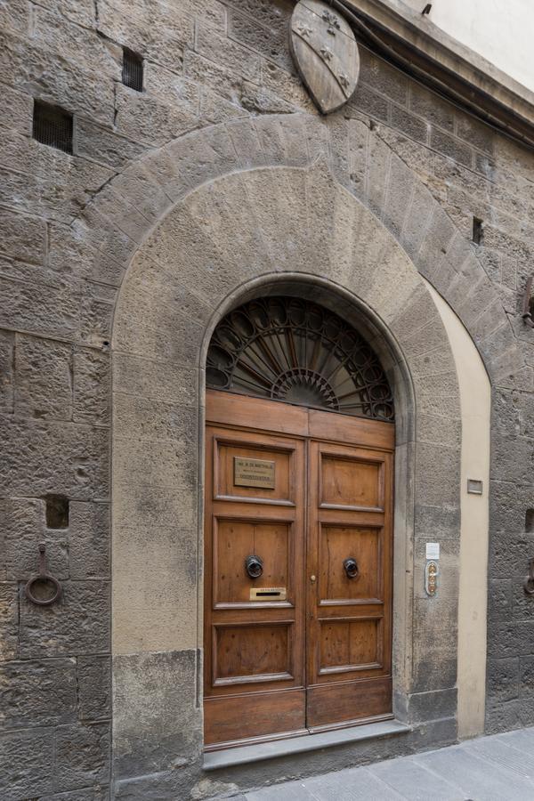 Old Bridge: Historical And Chic Apartment 佛罗伦萨 外观 照片